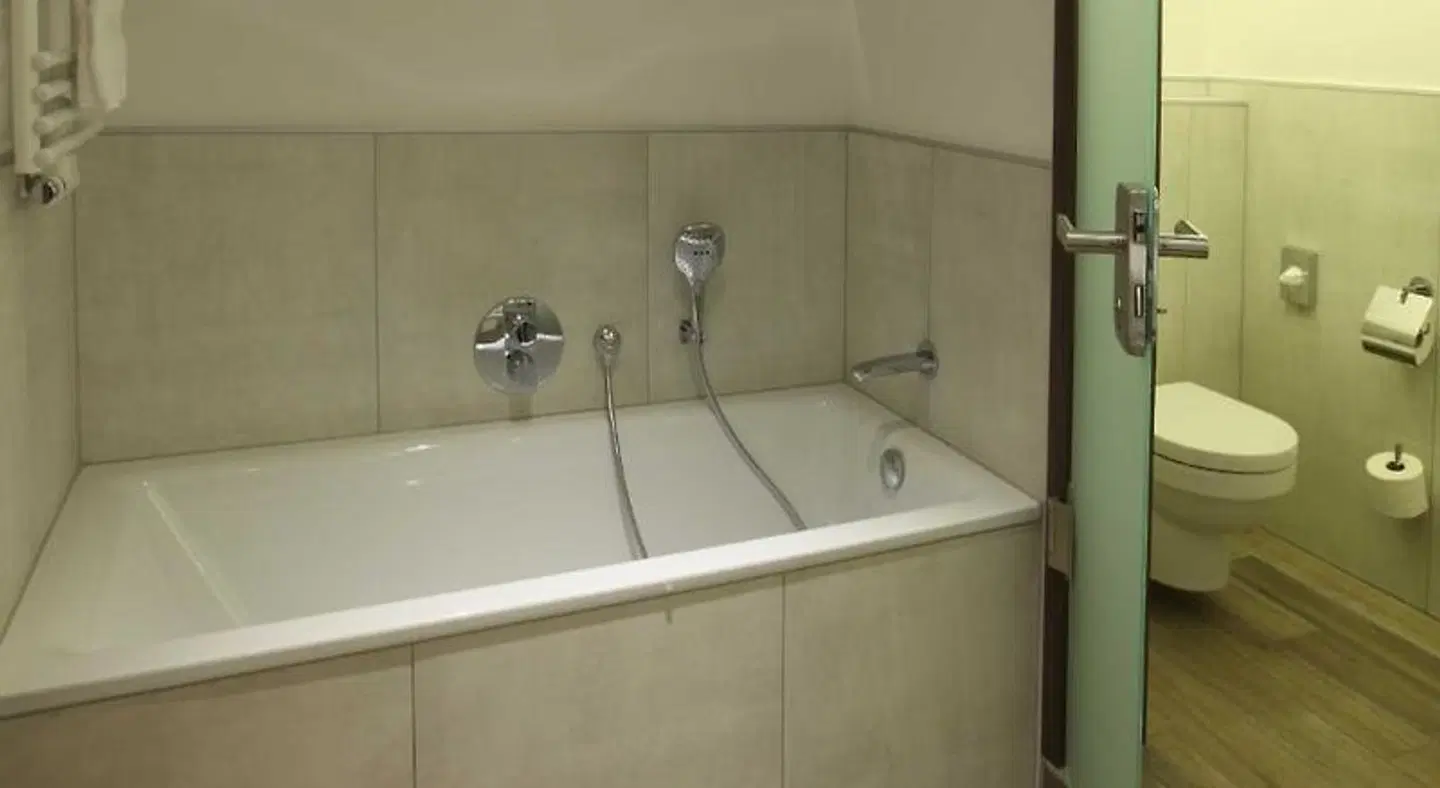 Lindner Hotel City Plaza Badezimmer