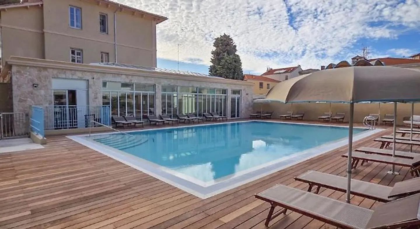 L'Orangeraie Hotel by Miléade OUTDOOR_POOL