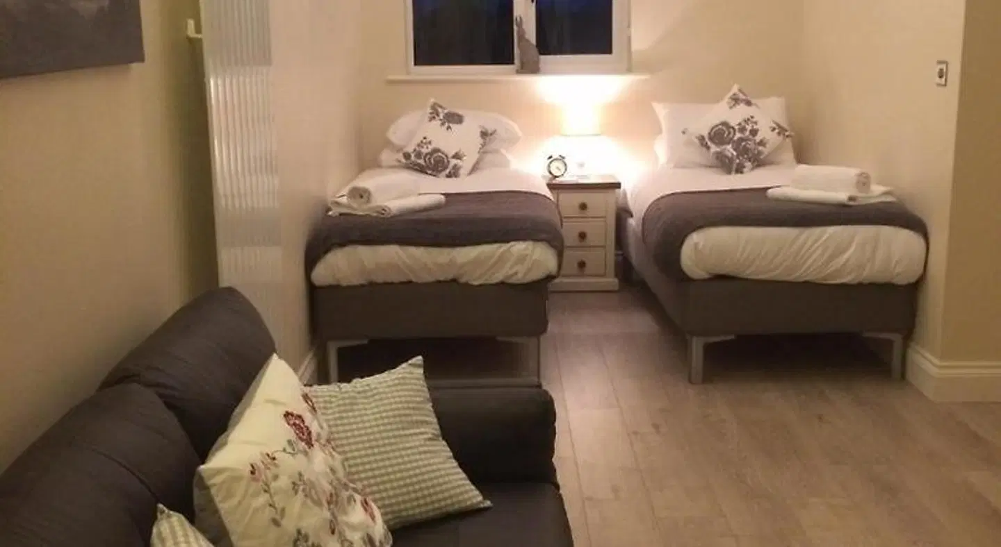 Hillcroft Accommodation HEALTH_BEAUTY
