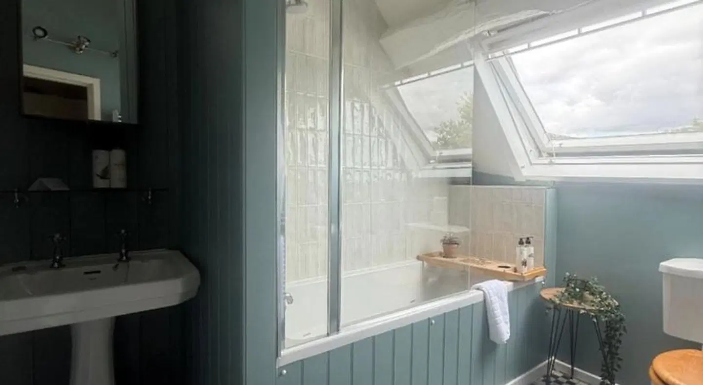 Horse And Groom Inn Badezimmer