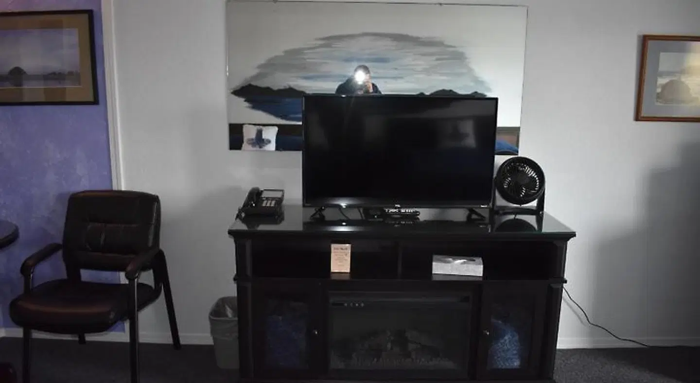 Lighthouse Cove Inn ROOM_EXAMPLE