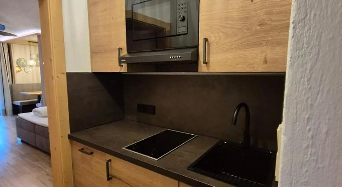 Adler SPORTS_AND_LEISURE