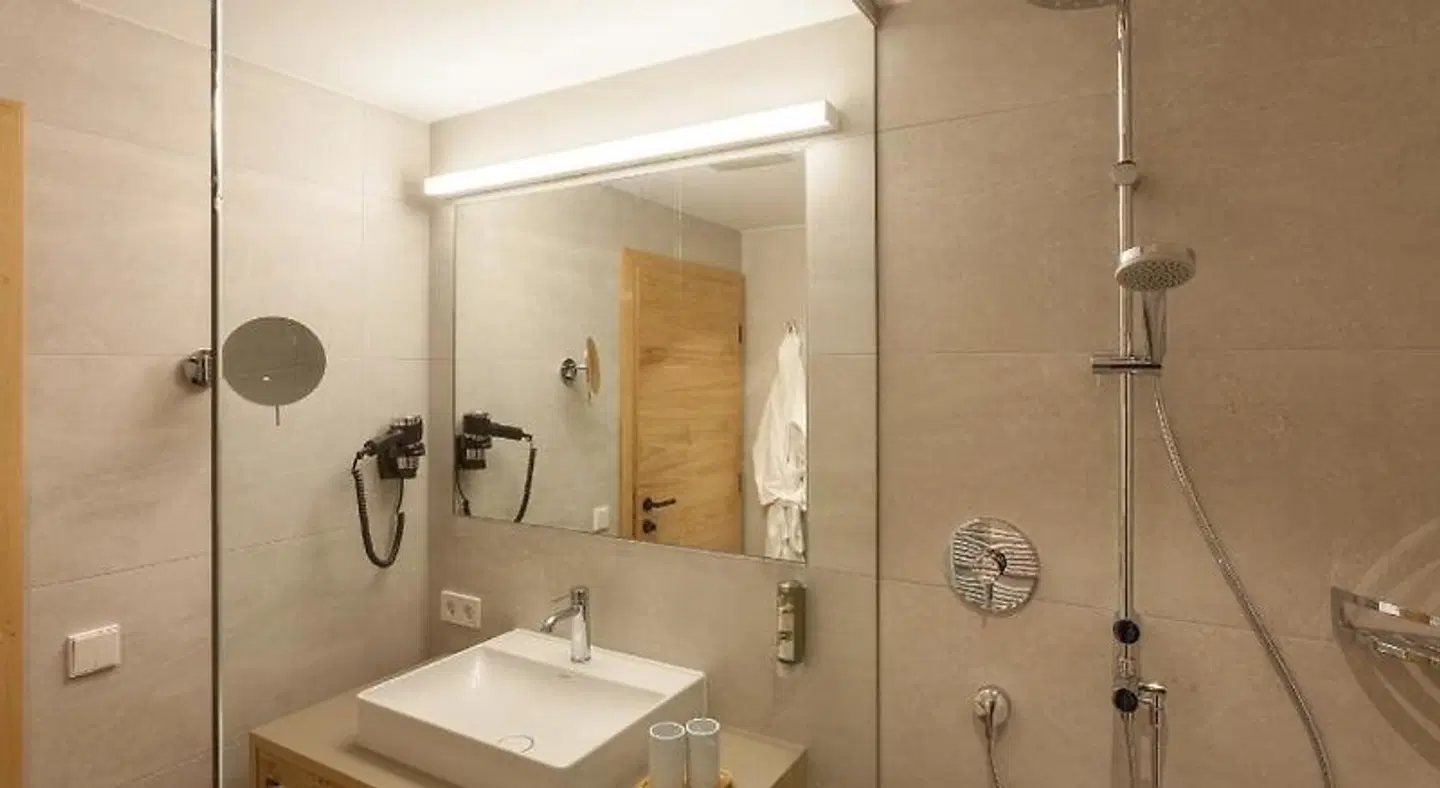 Apart-Hotel Dreisonnenhof Badezimmer