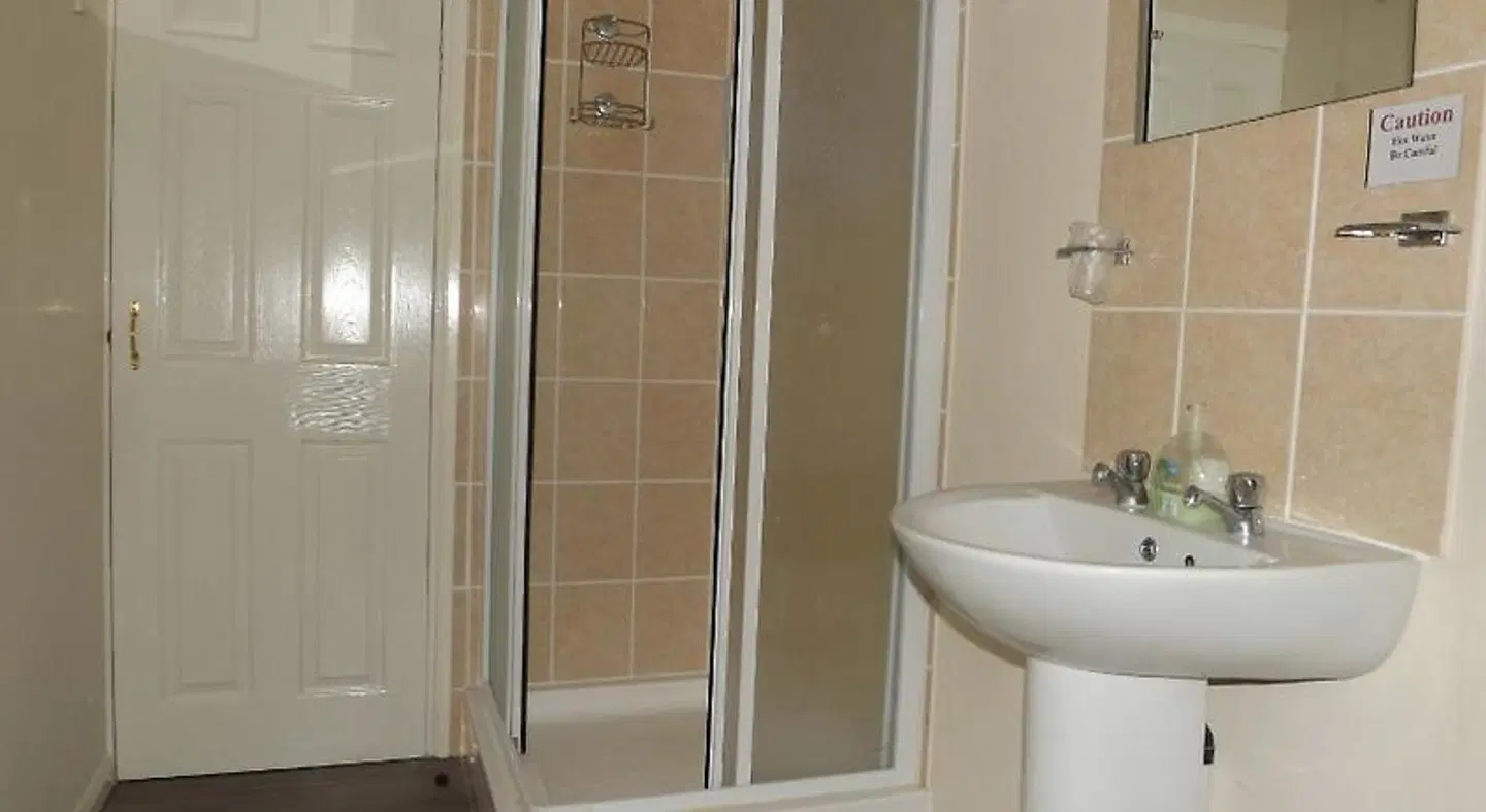 Cleasewood Guest House Badezimmer