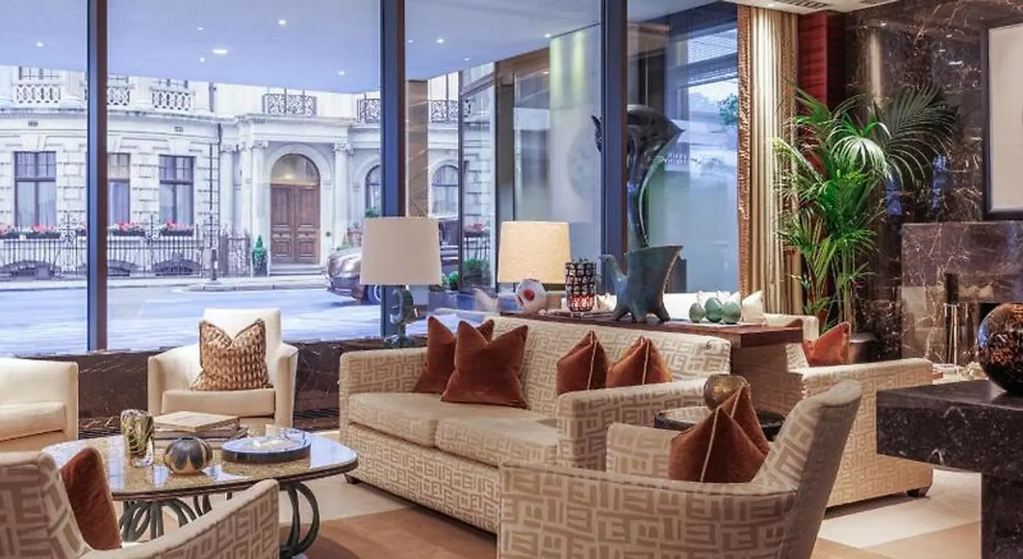 Four Seasons London at Park Lane LOUNGE_LOBBY