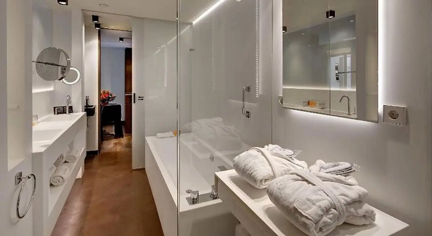 Olivia Balmes Hotel Badezimmer