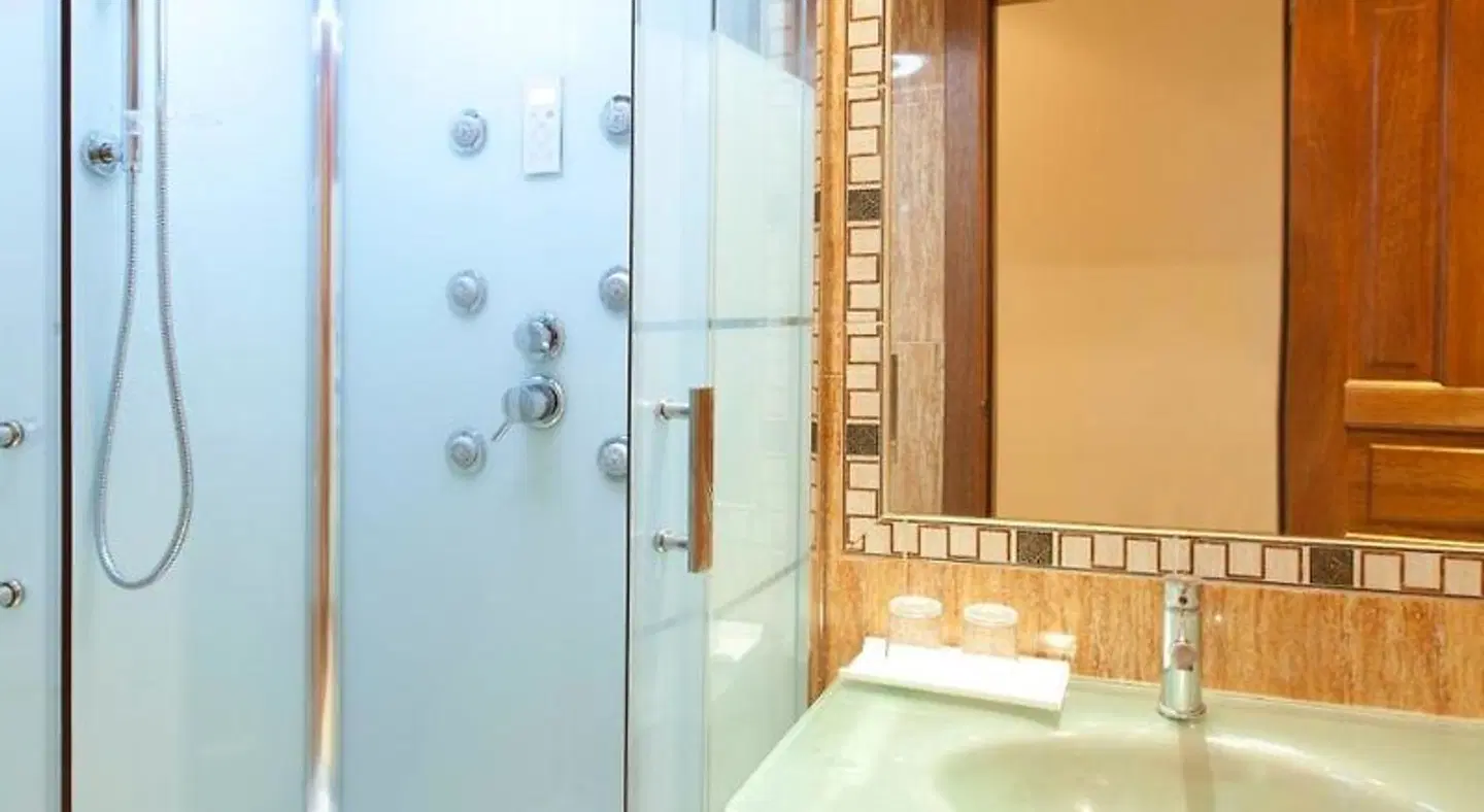 Hotel Mirador Puerta Del Sol Badezimmer