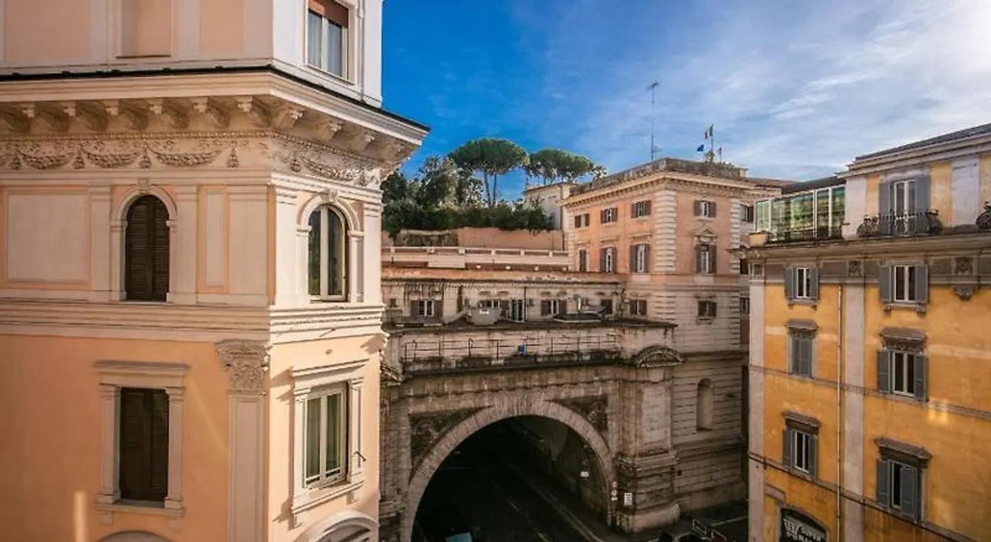Tritone Top House EXTERIOR