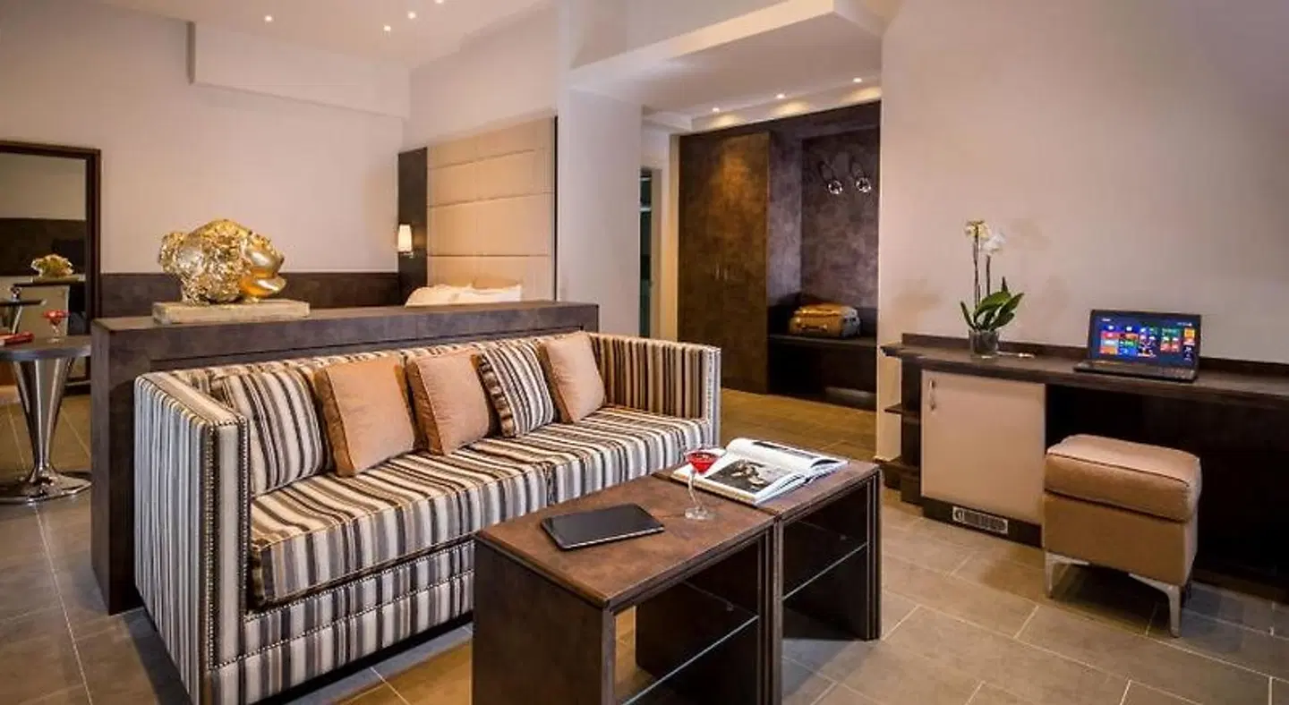 Hearth Hotel ROOM_EXAMPLE