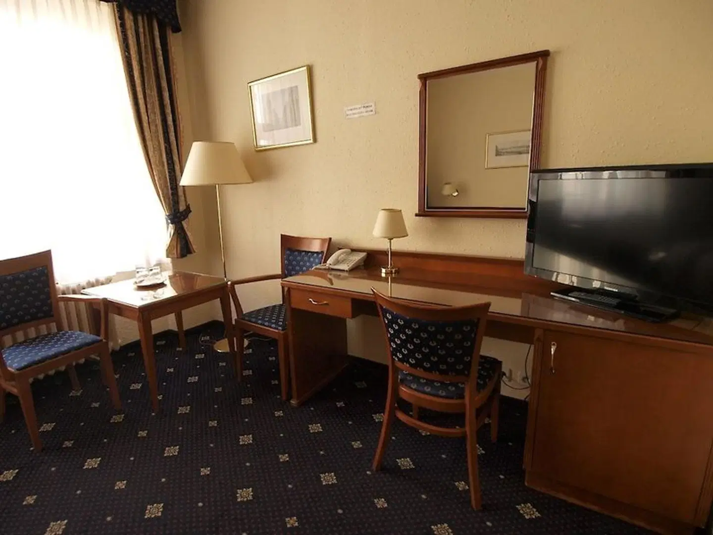 Arbes ROOM_EXAMPLE