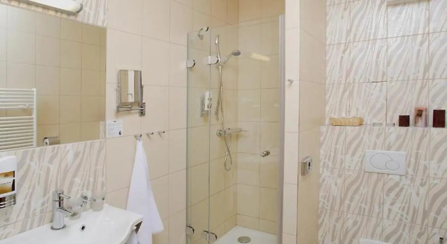 1. Republic Hotel Badezimmer