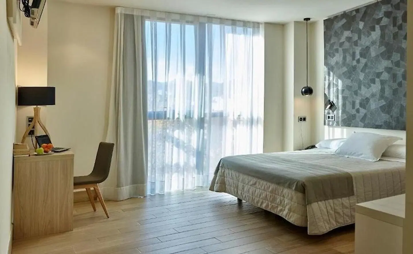 Hotel Bilbao Plaza ROOM_EXAMPLE