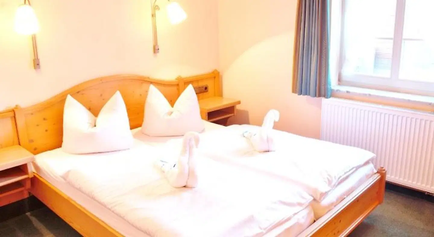 Hotel Alttolkewitzer Hof Dresden ROOM_EXAMPLE
