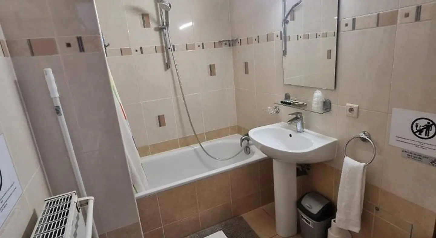 Aparthotel Résidence Bara Midi Badezimmer