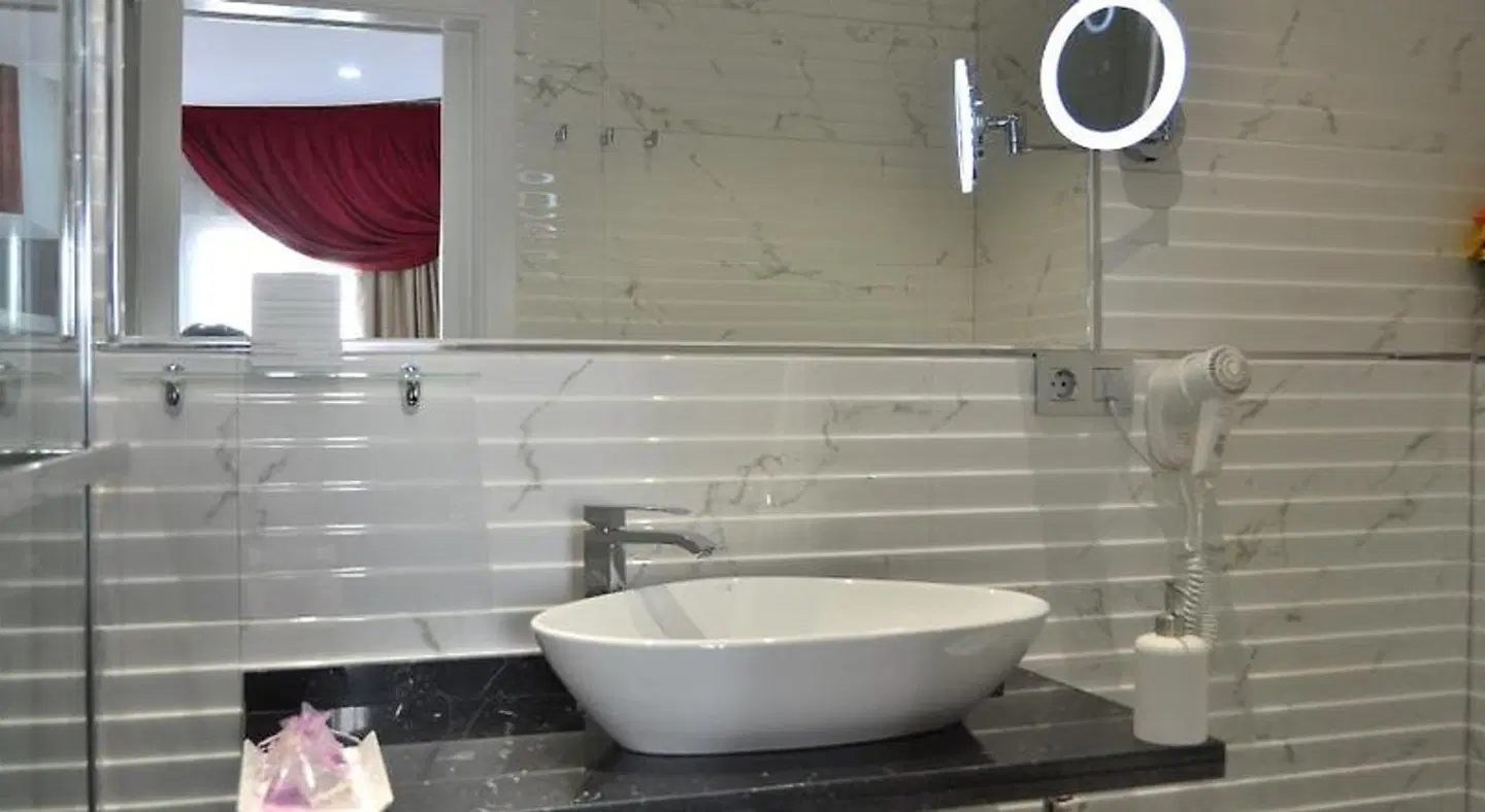 Hostal Alexis Madrid Badezimmer