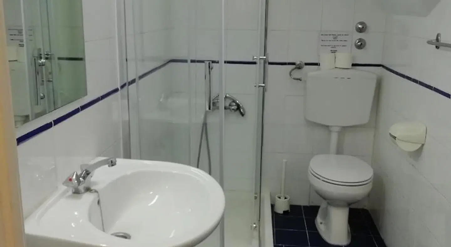 Residencial Camoes Badezimmer