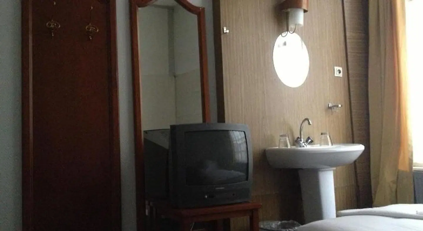 Corner House ROOM_EXAMPLE