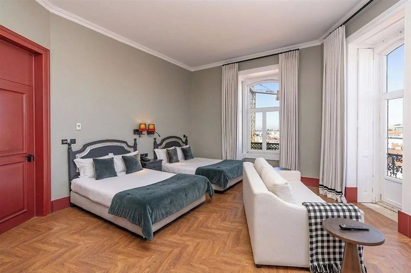 Pensao Londres ROOM_EXAMPLE