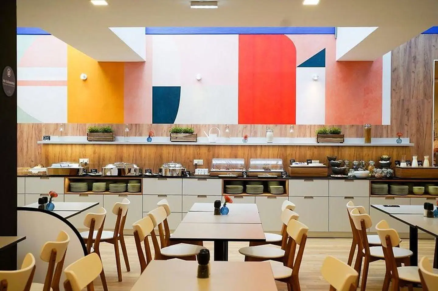 Jimmy's Apartments Dandelion Restaurant