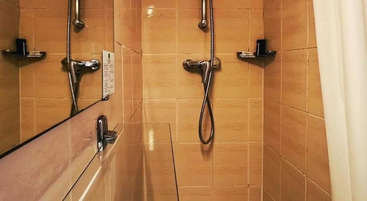Hôtel La Sanguine Badezimmer