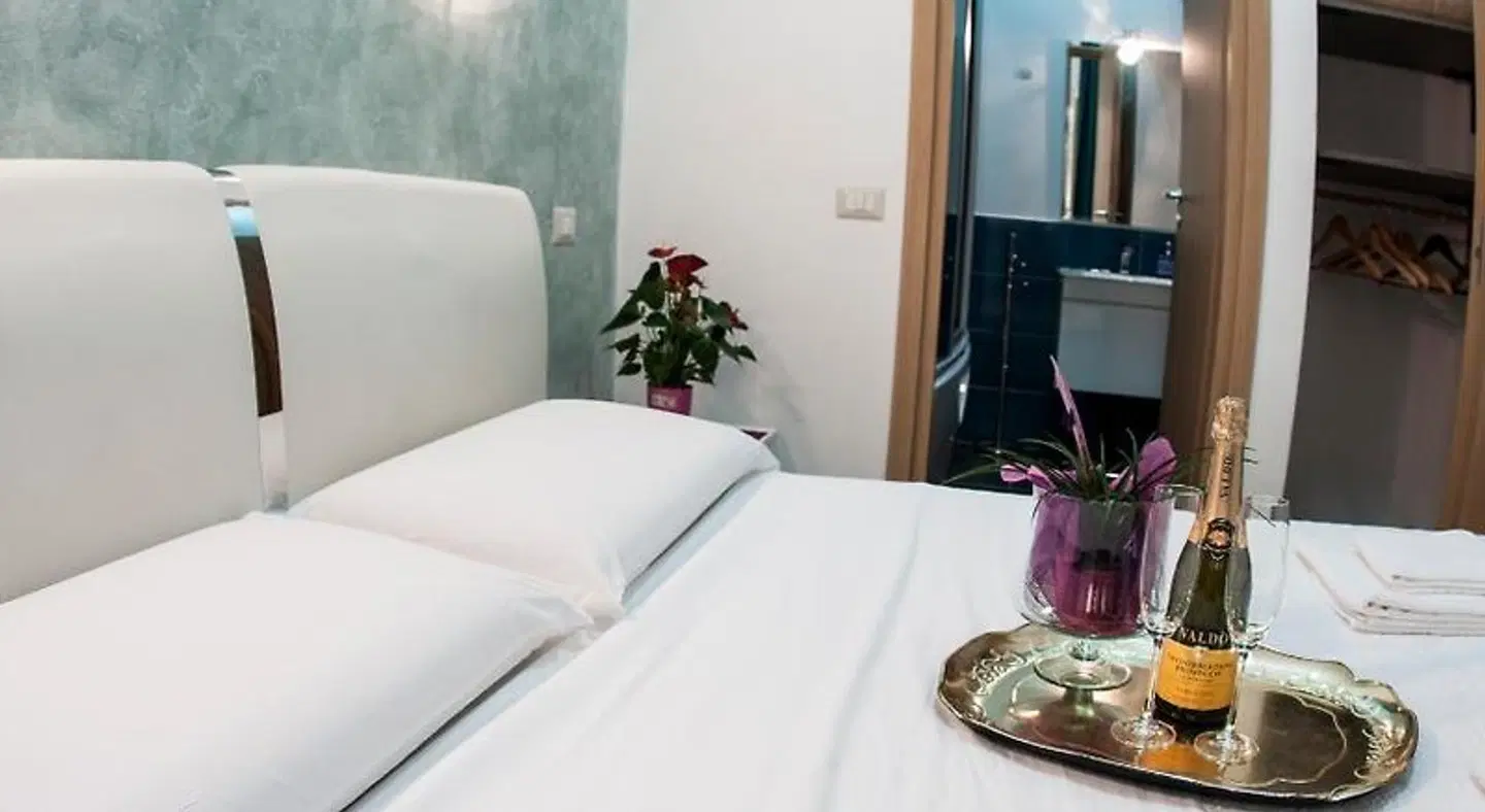 Gio' Suites ROOM_EXAMPLE
