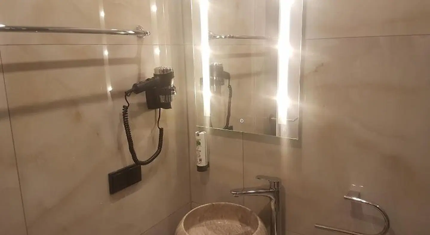 Elbgalerie Hotel Badezimmer