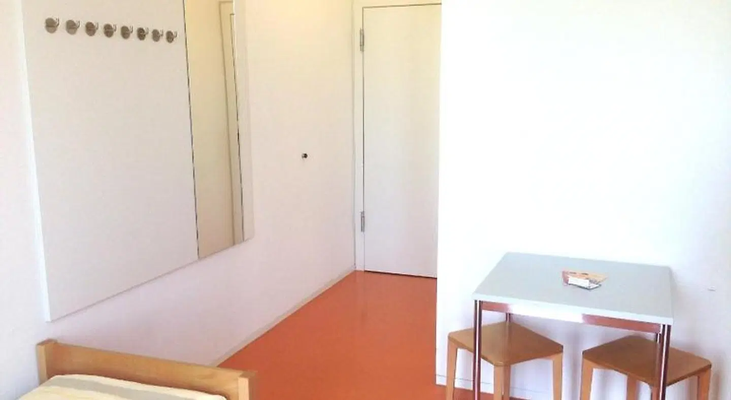 DJH Stuttgart Neckarpark Badezimmer