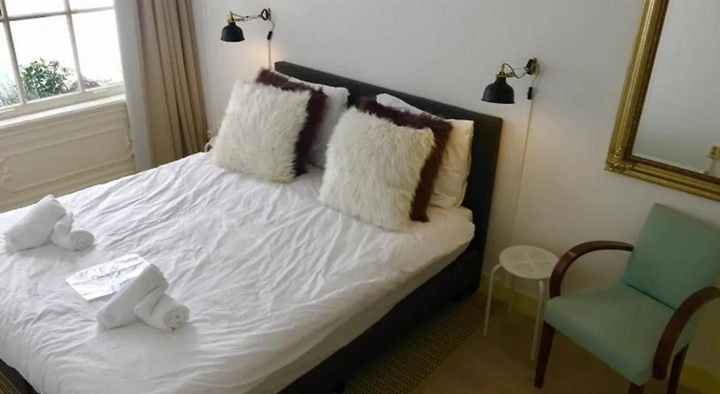 Patrick's Place ROOM_EXAMPLE