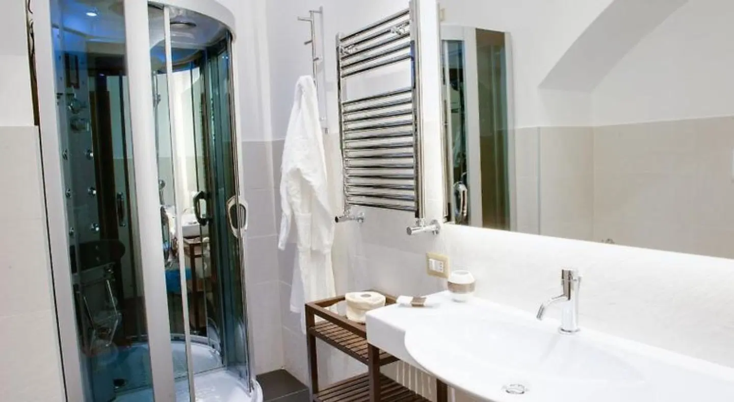 Lh Royal Suites Badezimmer