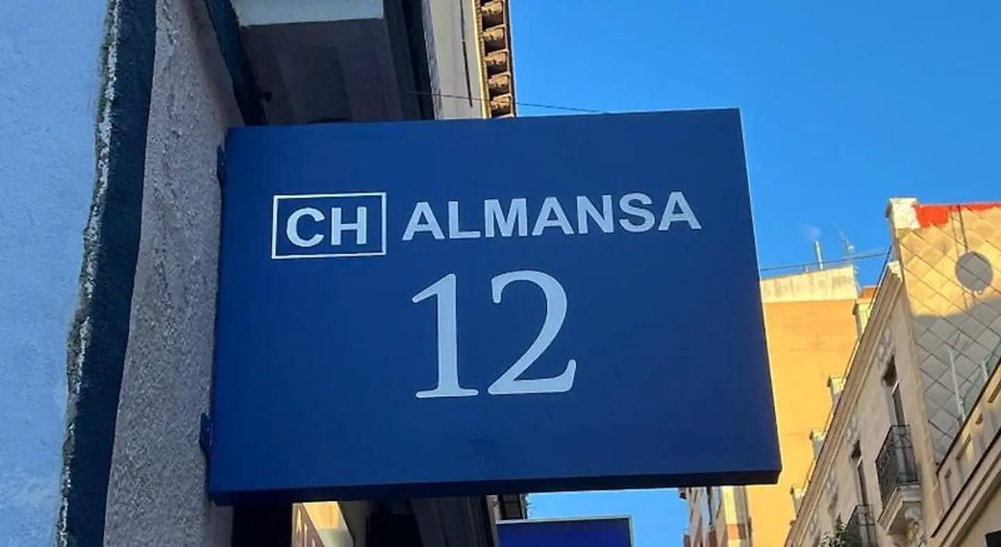 Hostel Almansa EXTERIOR