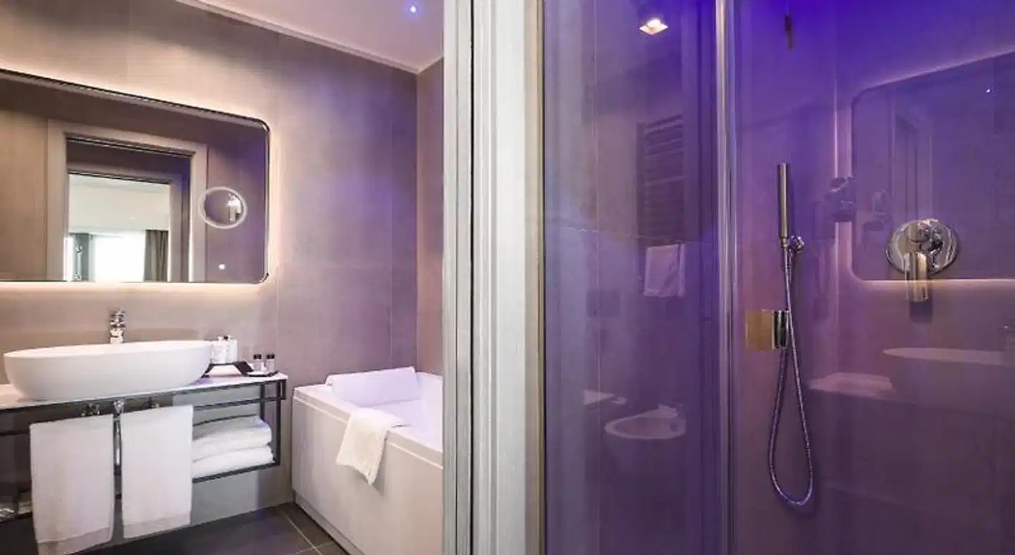 Athenaeum Personal Hotel Badezimmer