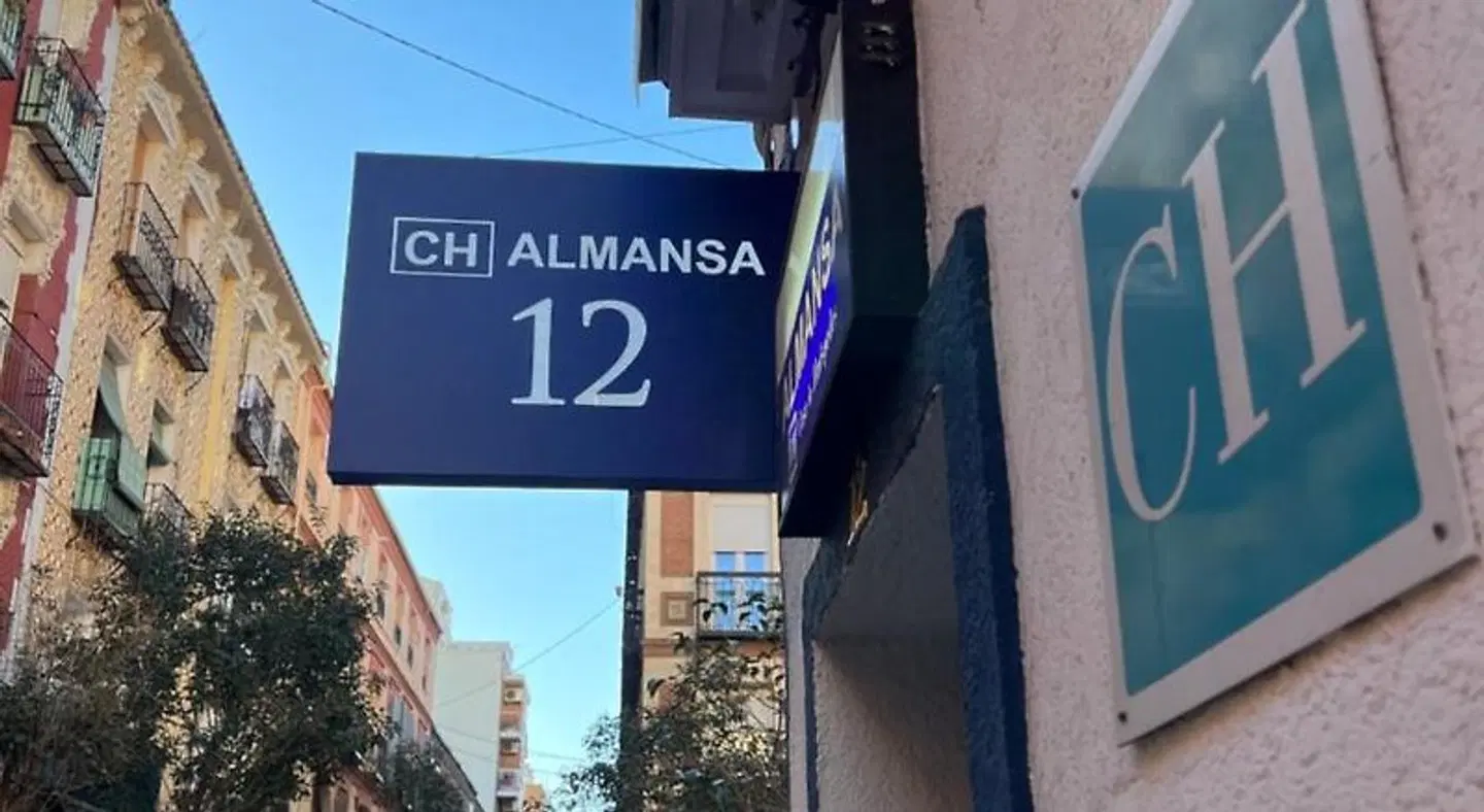 Hostel Almansa EXTERIOR