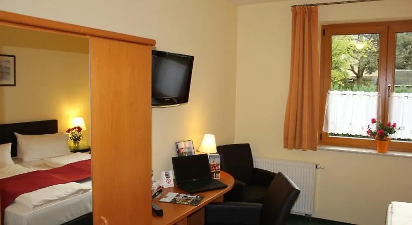 Landhotel Dresden ROOM_EXAMPLE