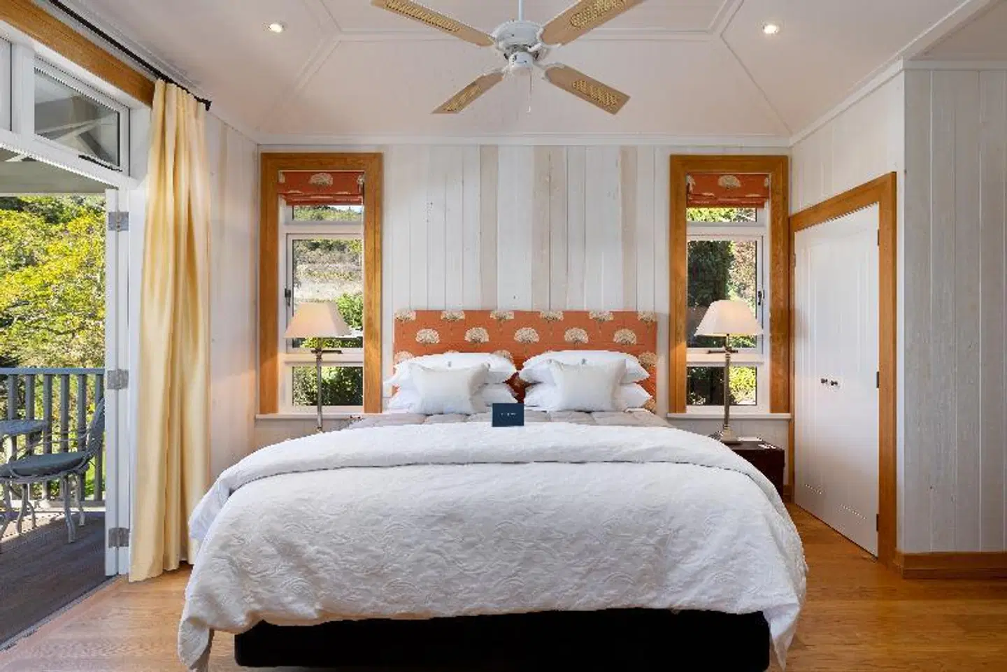 Pihopa Retreat ROOM_EXAMPLE