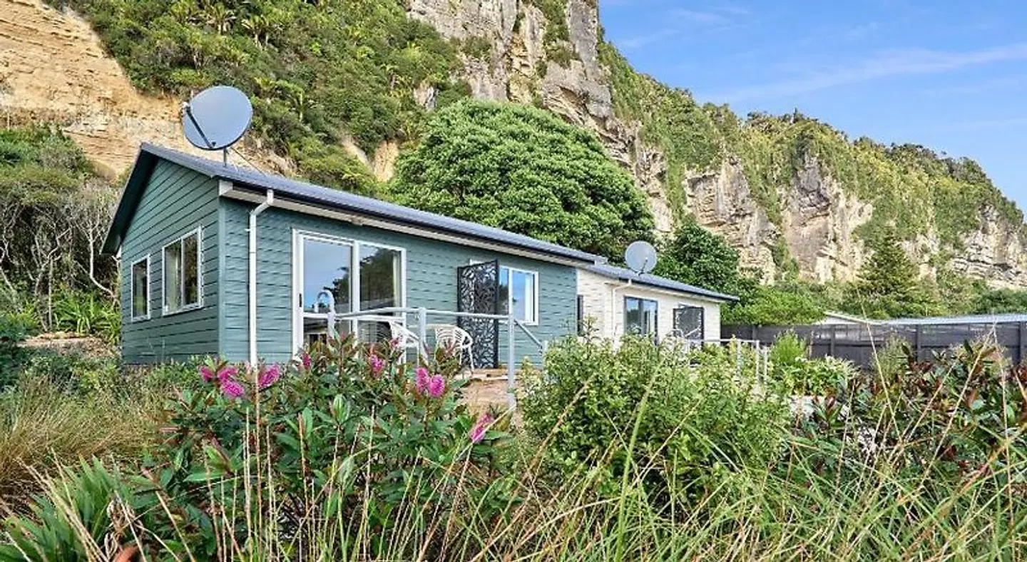 Punakaiki Beachfront Motels EXTERIOR