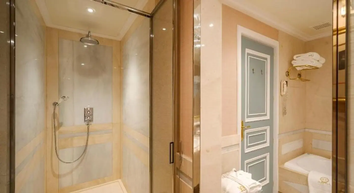 Relais & Châteaux Orfila Badezimmer