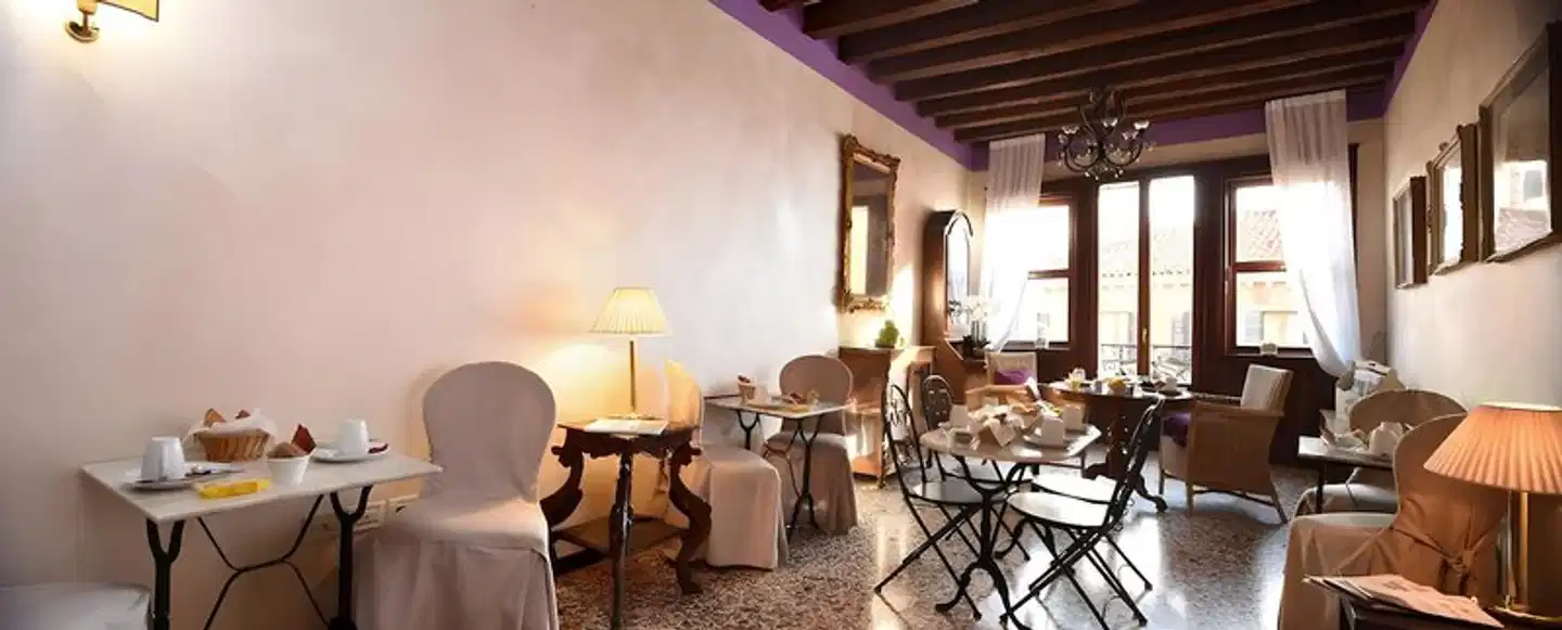 Casa Martini Lobby