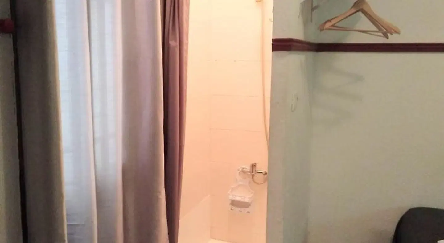 Pensión Alicante Badezimmer