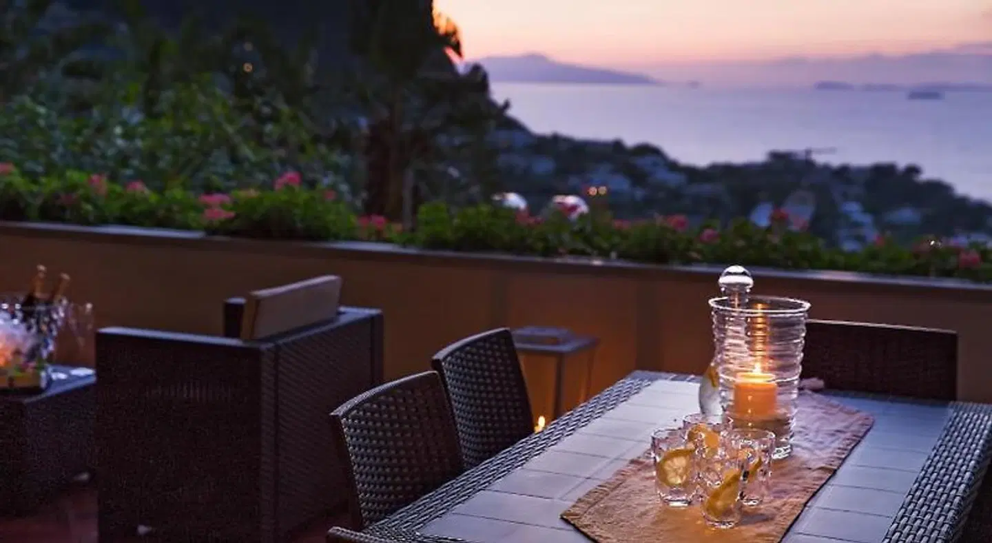 Capri Town Apartments Terrasse