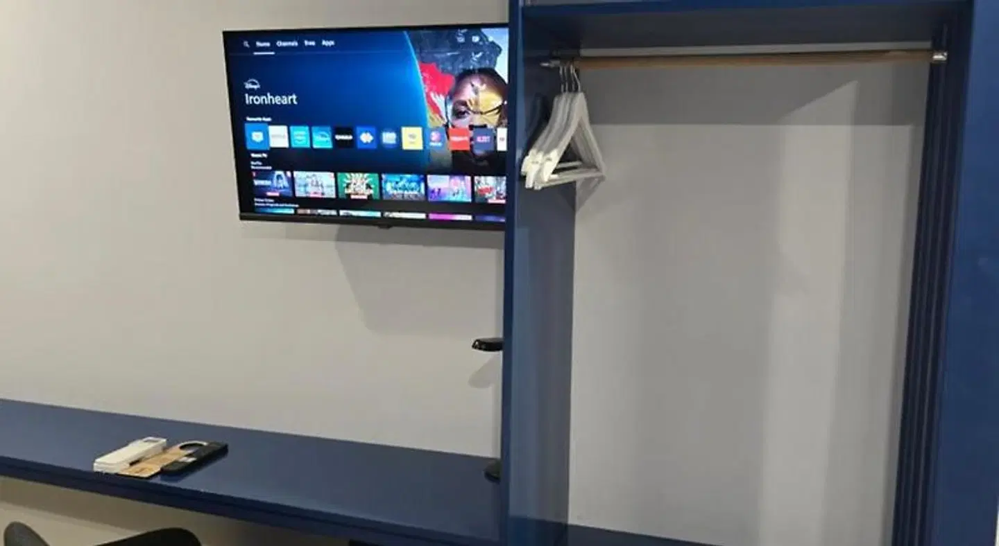 Port ROOM_EXAMPLE