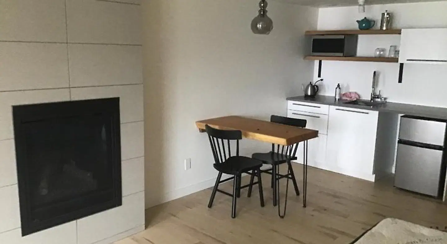 378 Marine Drive ROOM_EXAMPLE