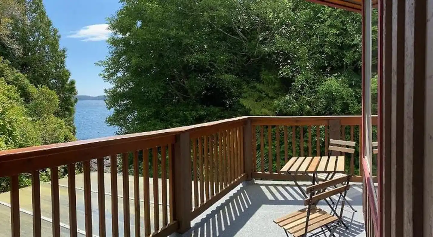 Whalers on the Point Guesthouse HI-Tofino Terrasse