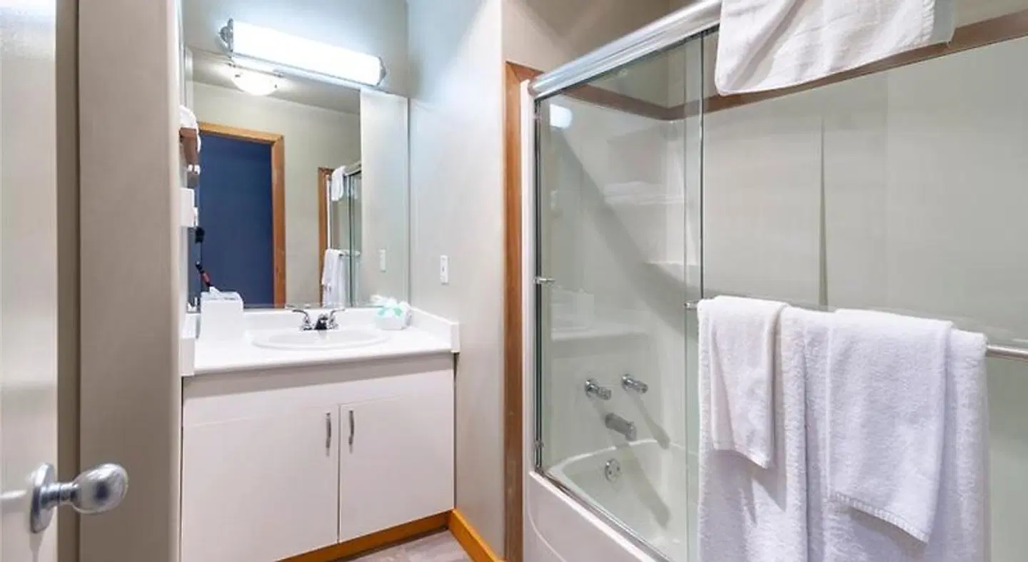 Himwitsa Lodge Badezimmer