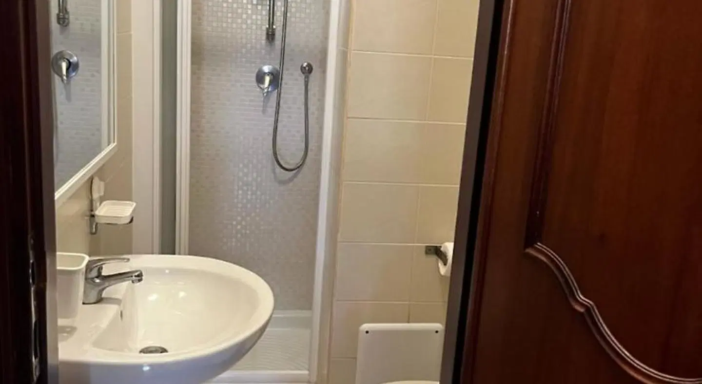 Domus Getsemani Badezimmer