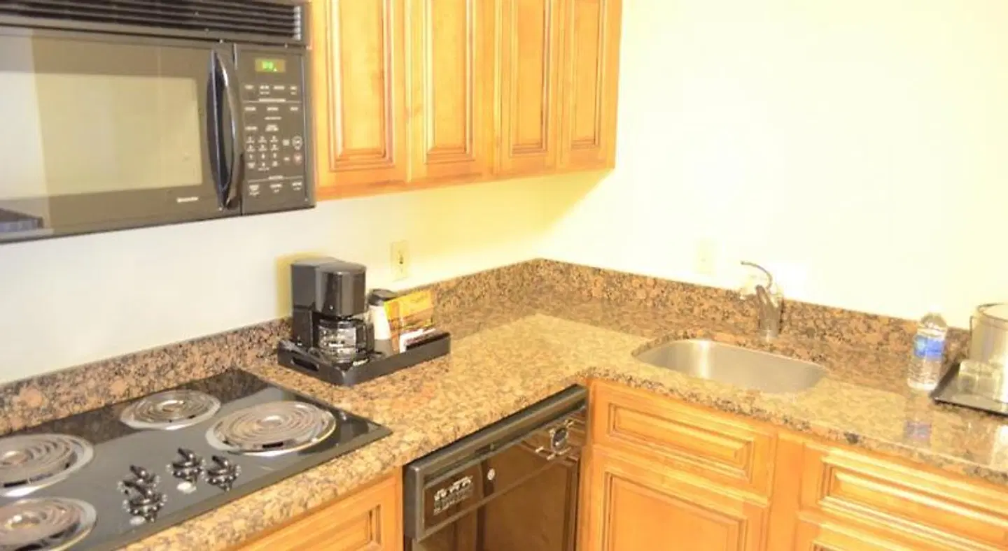 DoubleTree by Hilton Houston Medical Center Hotel & Suites ROOM_EXAMPLE