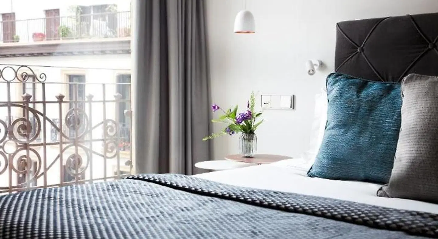 Lasala Plaza Hotel ROOM_EXAMPLE