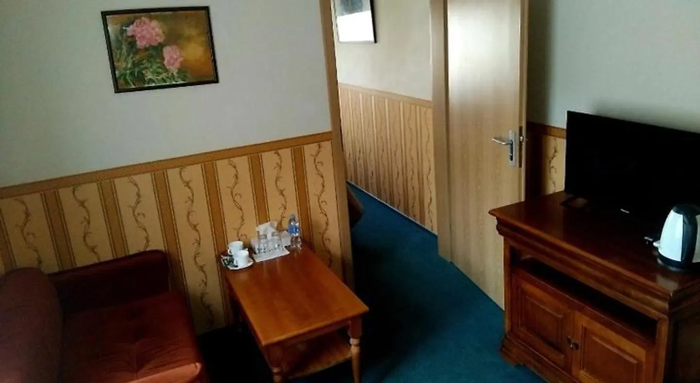Kornealita ROOM_EXAMPLE