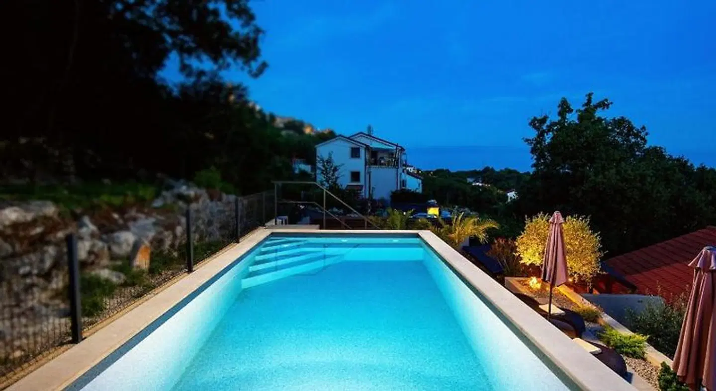 Srok Apartments OUTDOOR_POOL