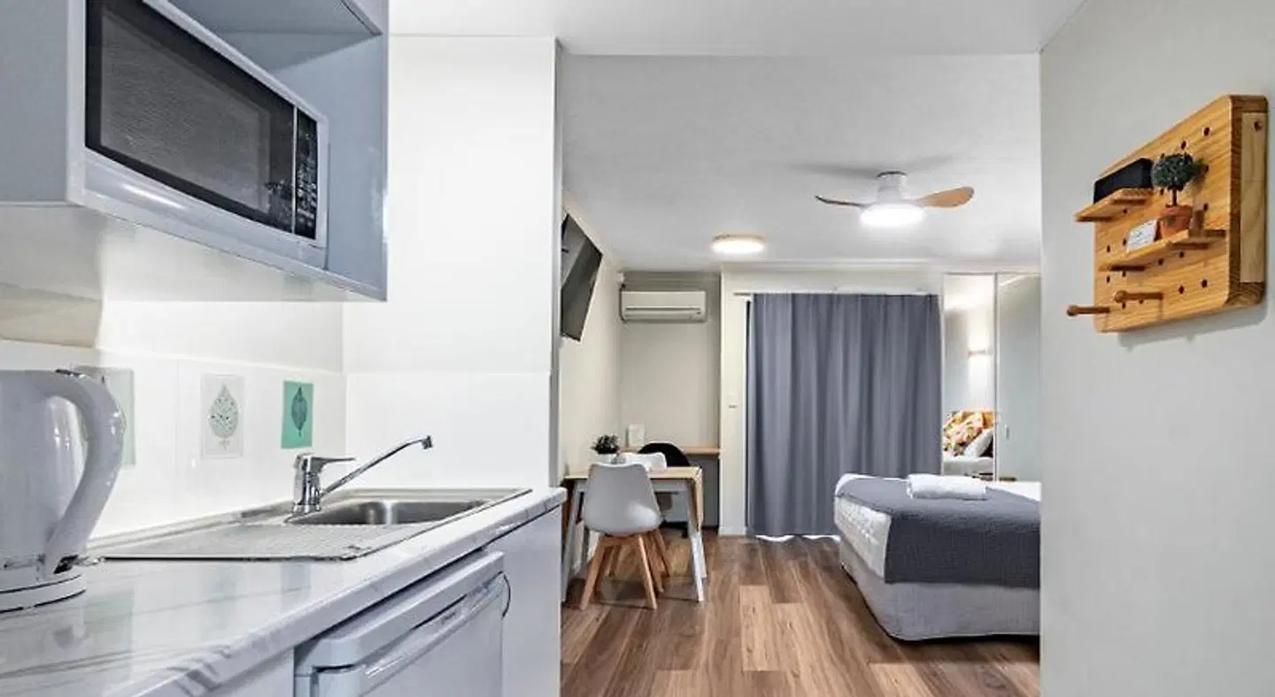 Parkview Apartments ROOM_EXAMPLE