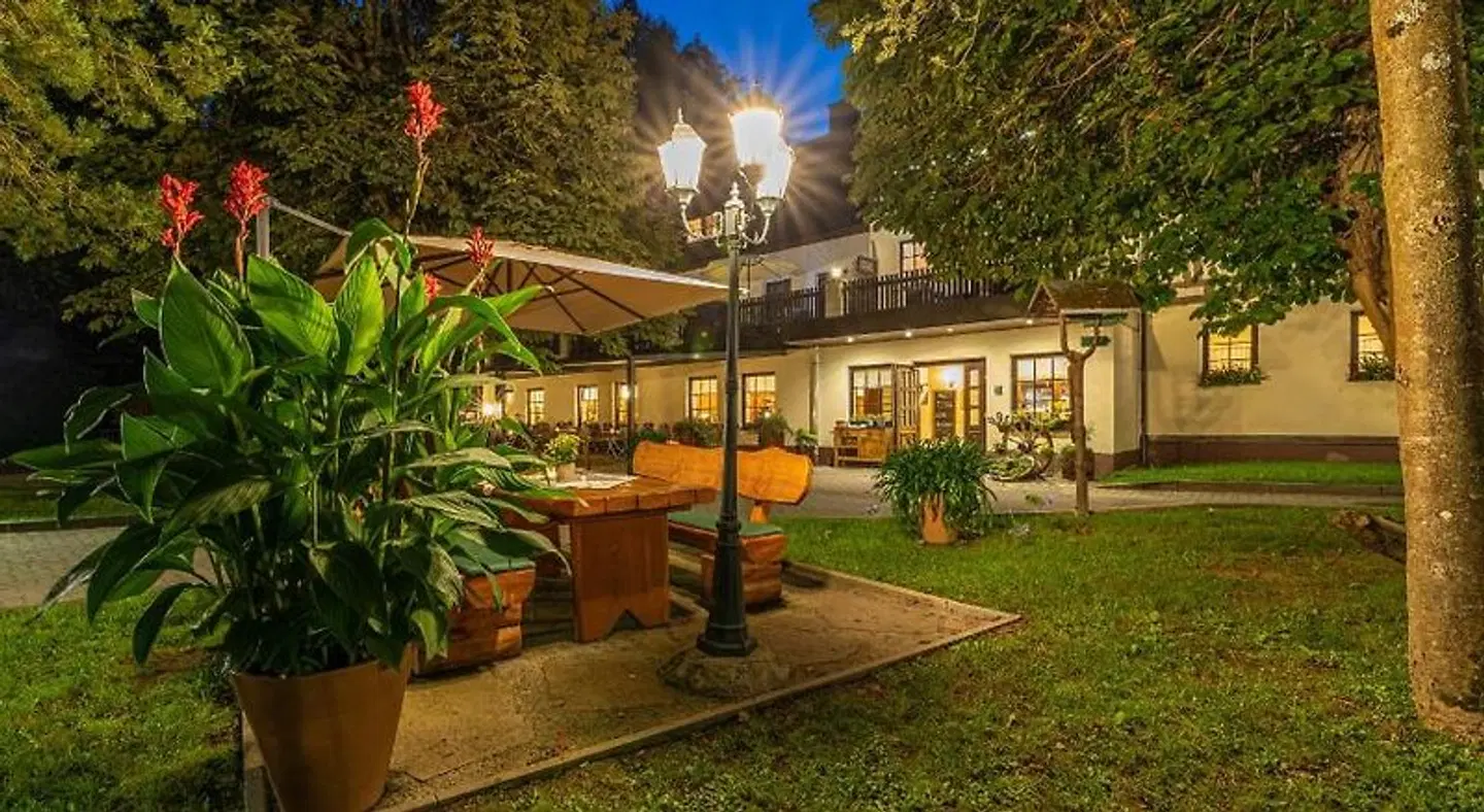 Waldgasthof & Hotel Am Sauwald EXTERIOR